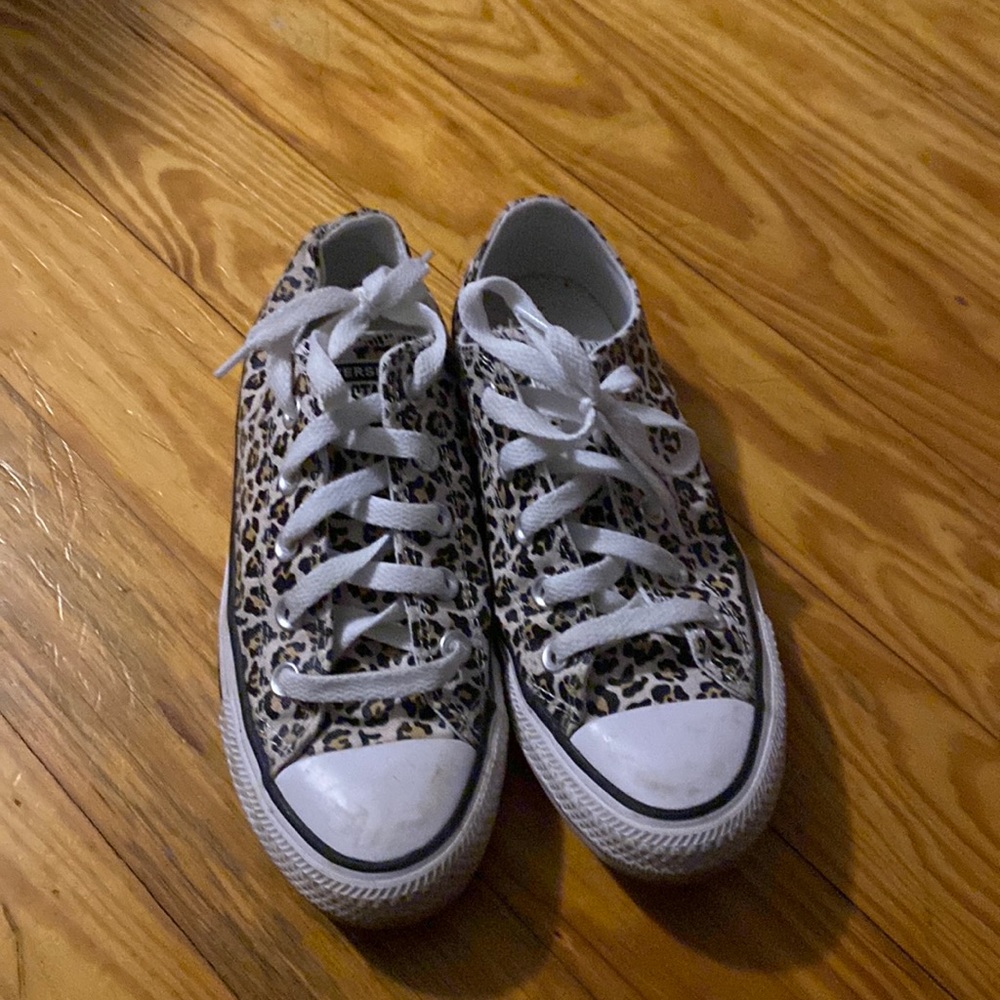 Converse womens size 6